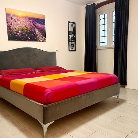 ליבורנו New Apartment 2 Minute From The Port מראה חיצוני תמונה