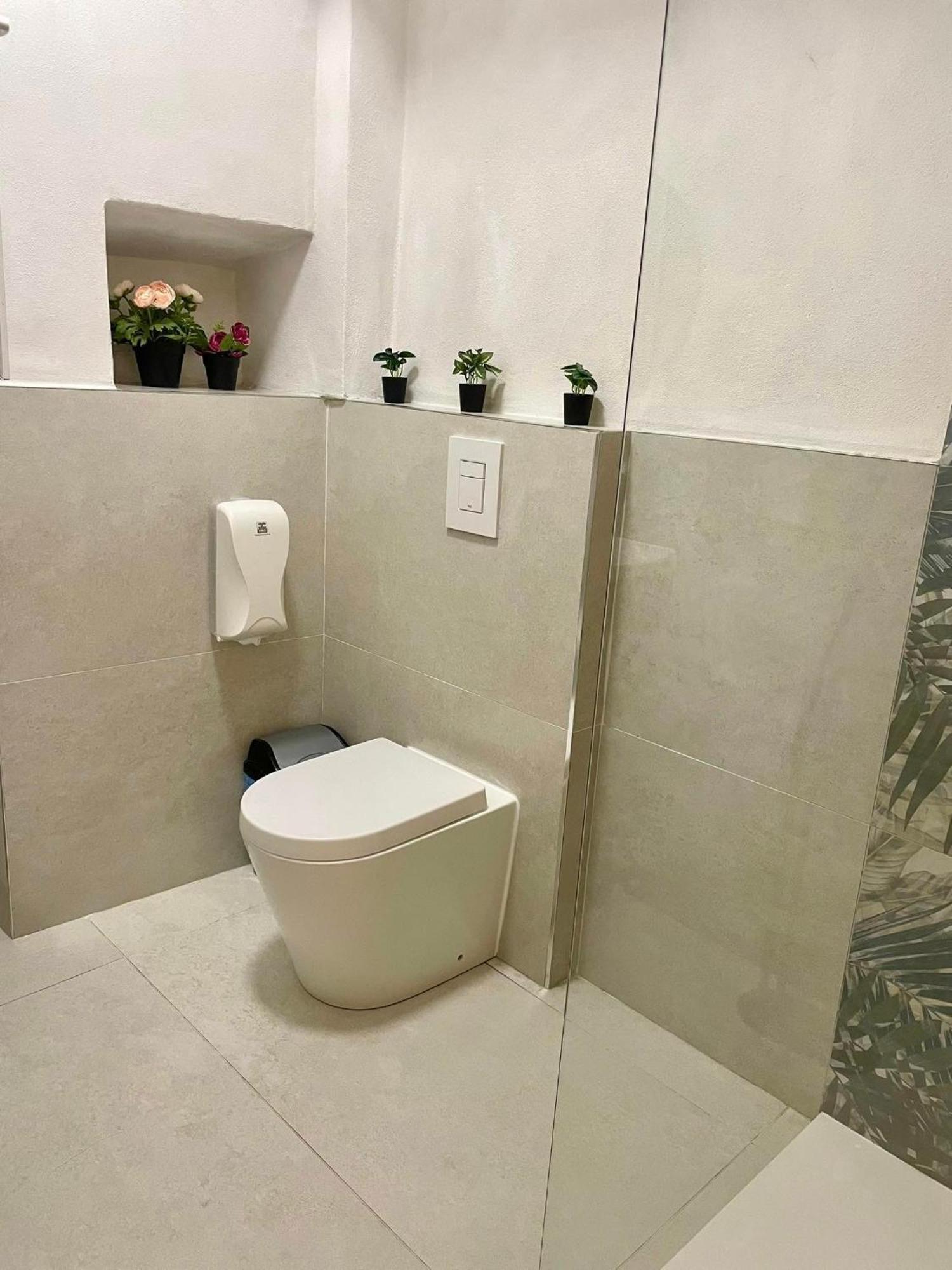 ליבורנו New Apartment 2 Minute From The Port מראה חיצוני תמונה