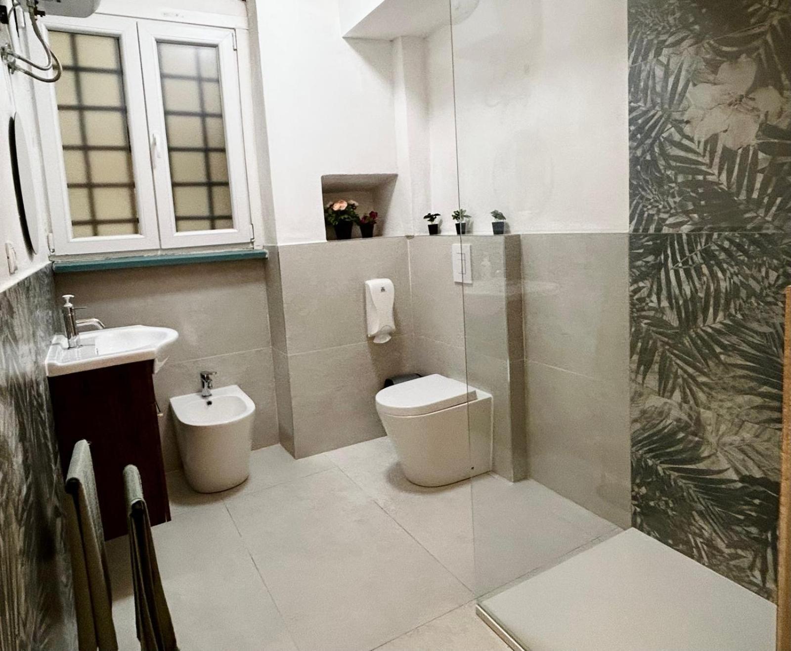 ליבורנו New Apartment 2 Minute From The Port מראה חיצוני תמונה